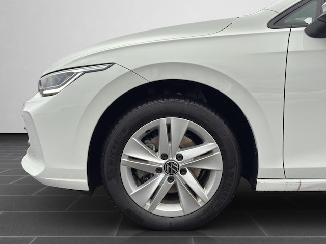 Volkswagen Golf 1.5 TSI Golf VIII