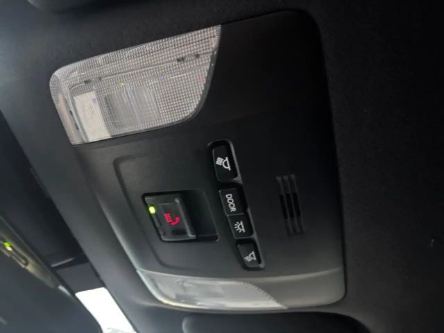 Toyota Corolla Hybride Team D