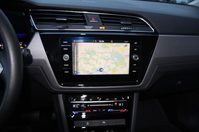 Volkswagen Touran 1.5 TSI DSG