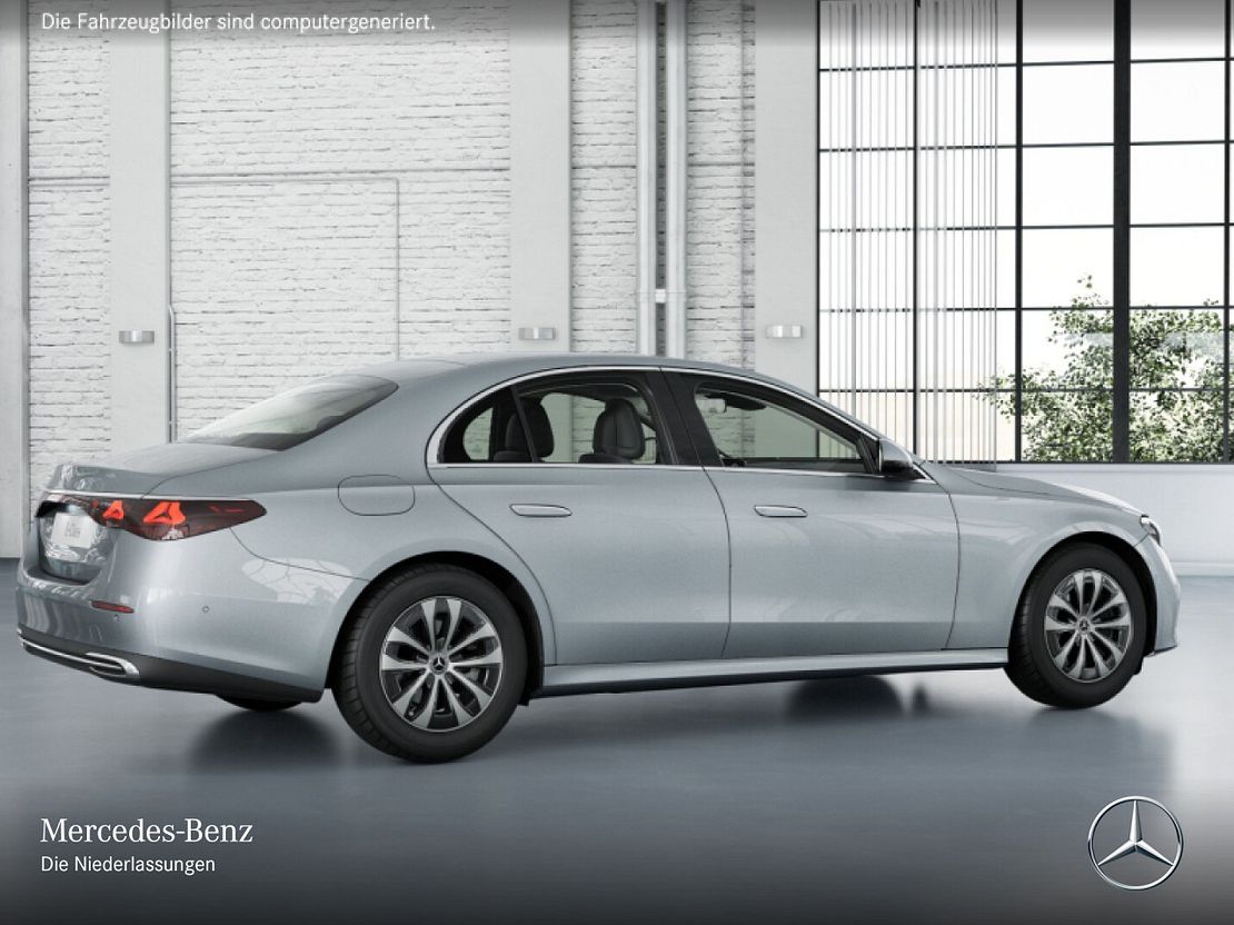 Mercedes-Benz E 200 Sedan