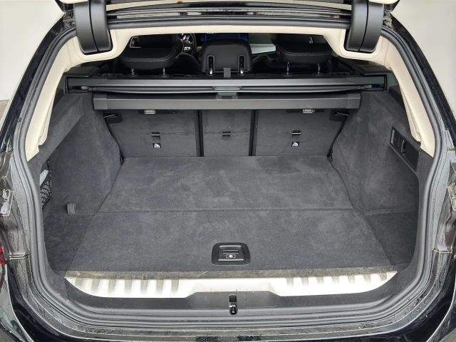 BMW 320 320e Touring