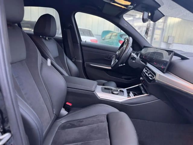 BMW 320 320d M-Sport Sedan xDrive