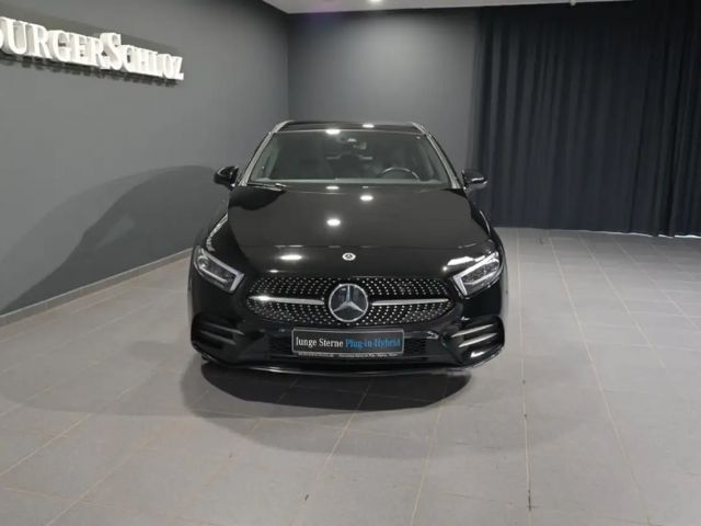 Mercedes-Benz A 250 A 250 e AMG Line