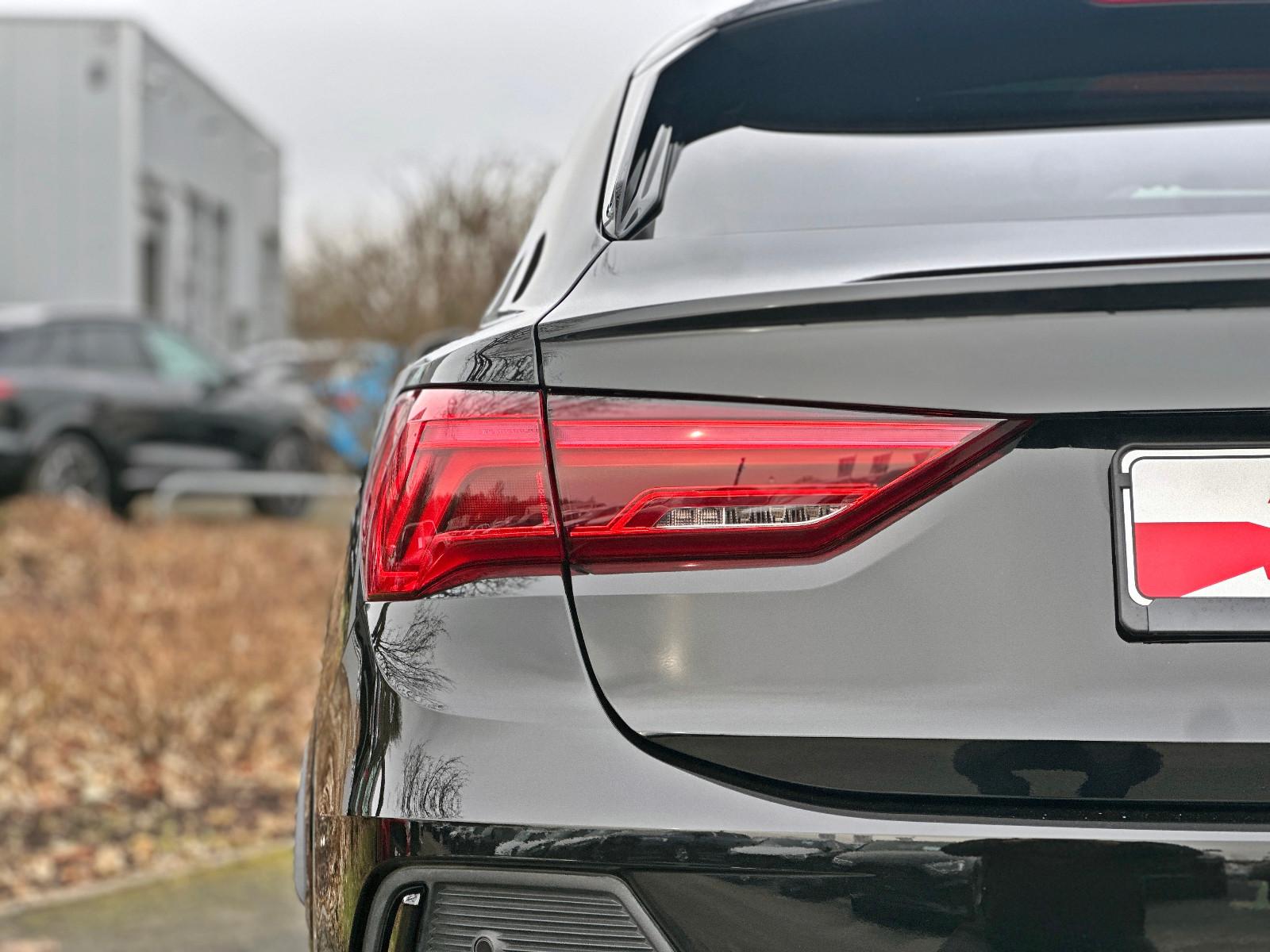 Audi Q3 35 TFSI S-Line Sportback