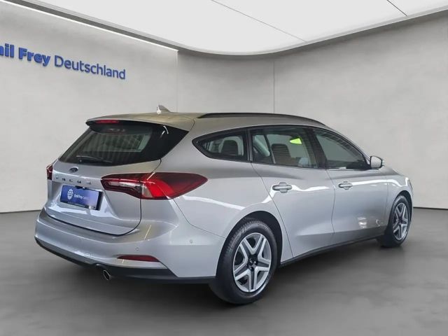 Ford Focus Cool & Connect EcoBoost Wagon