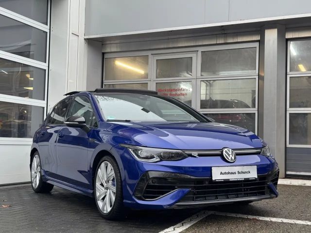 Volkswagen Golf IQ.Drive