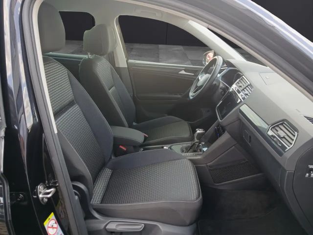 Volkswagen Tiguan TDI United MatrixLED HuD 360° Kamera Keyless AC...