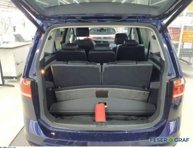 Volkswagen Touran 1.5 TSI DSG IQ.Drive