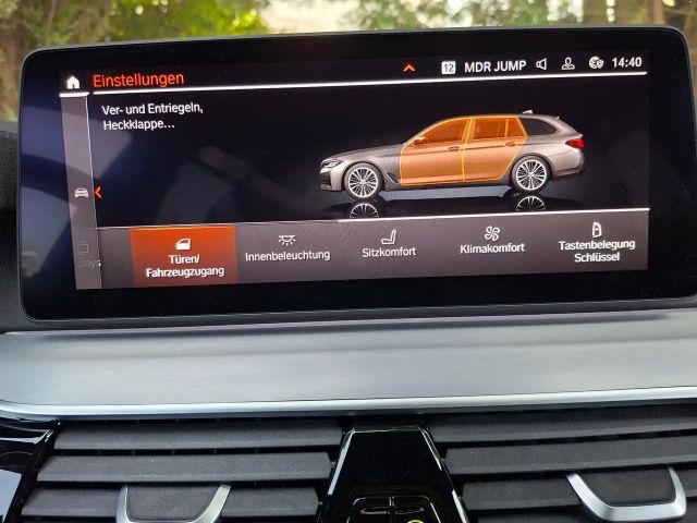 BMW 530 530d Luxury Line Touring xDrive