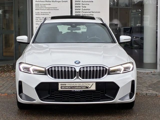 BMW 330 330e M-Sport Touring