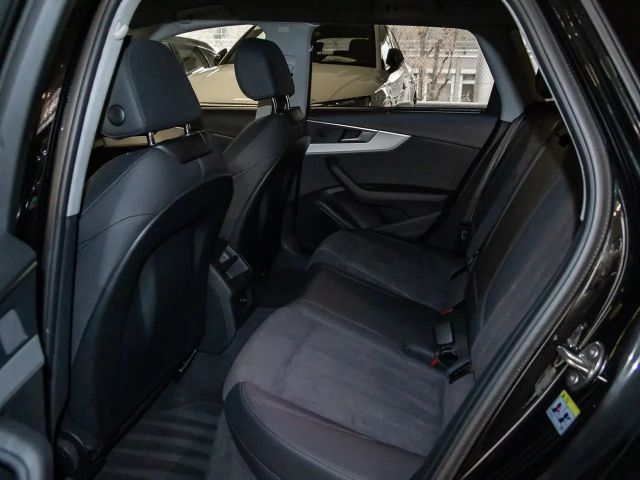 Audi A4 40 TFSI Quattro S-Line