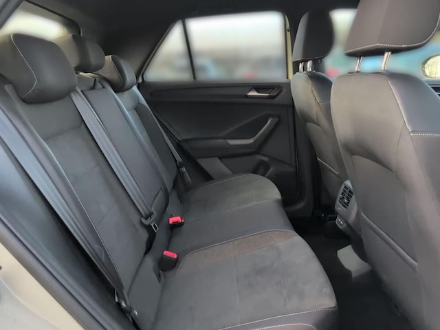 Volkswagen T-Roc 1.5 TSI DSG R-Line