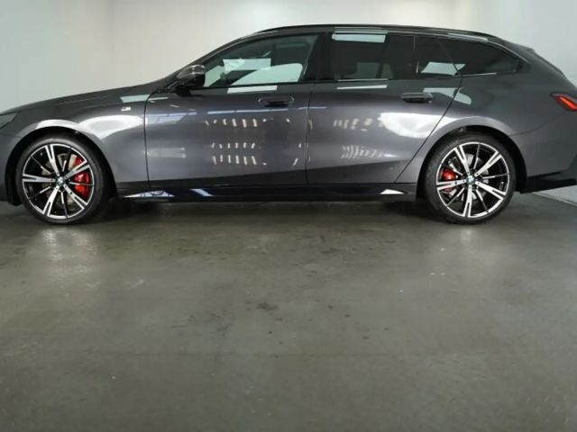 BMW 540 540d M-Sport Touring xDrive