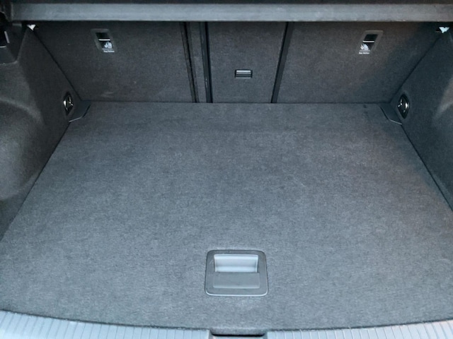 Volkswagen T-Roc 1.5 TSI DSG R-Line