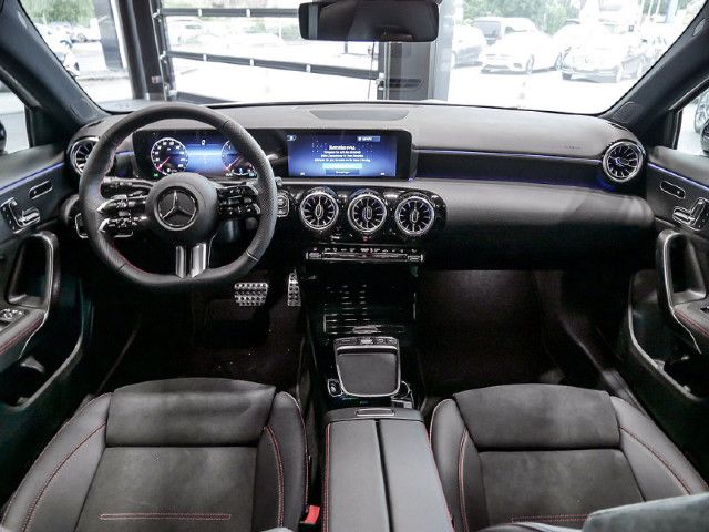 Mercedes-Benz A 200 A 200 d