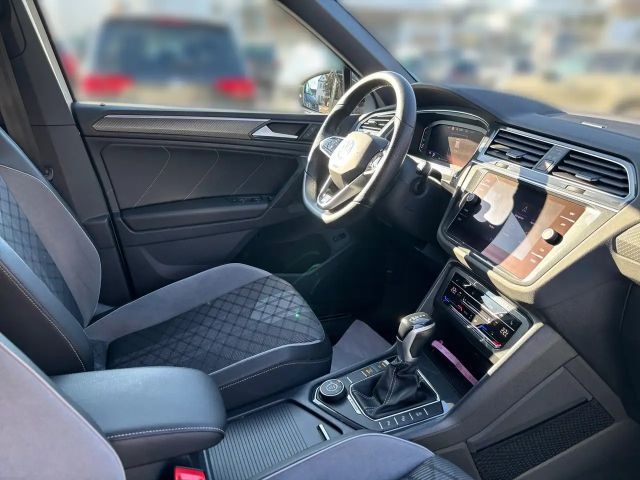 Volkswagen Tiguan 4Motion DSG R-Line