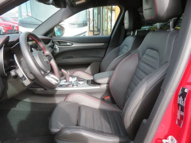 Alfa Romeo Stelvio Q4