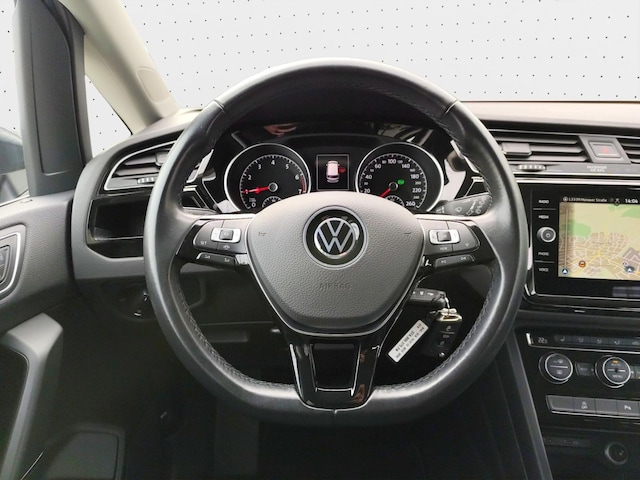 Volkswagen Touran 1.5 TSI DSG R-Line