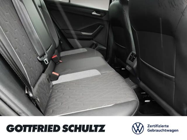 Volkswagen T-Roc GOAL TSI NAVI SITZHEIZUNG EINPARKHILFE LED