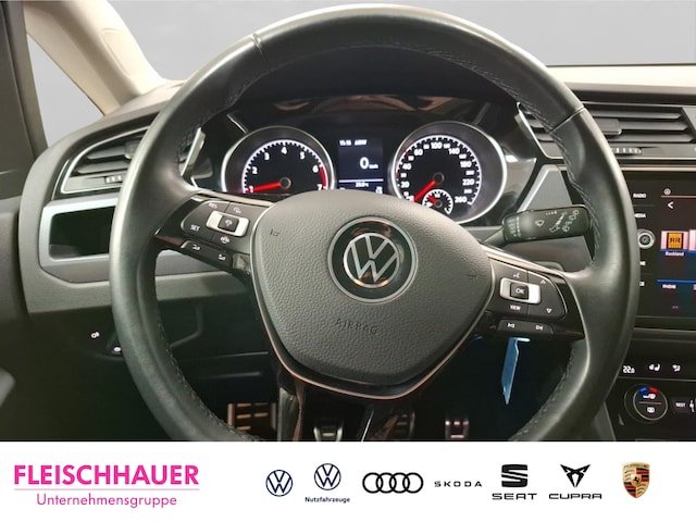 Volkswagen Touran 1.5 TSI R-Line