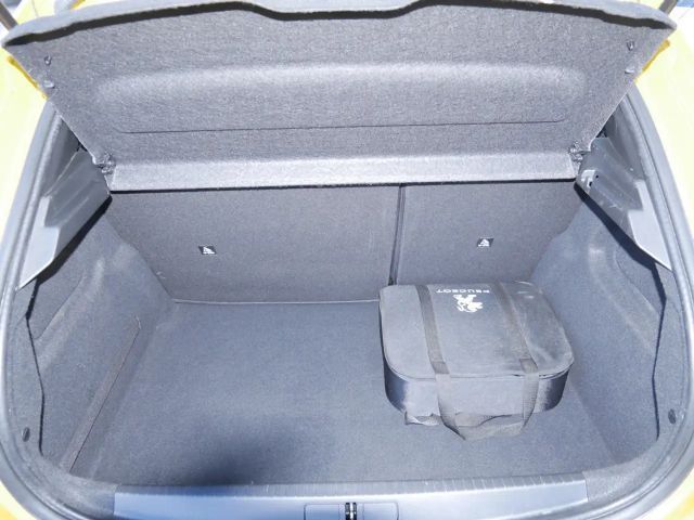 Peugeot E-208 Active Pack