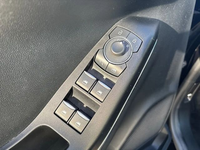 Ford Puma EcoBoost Titanium