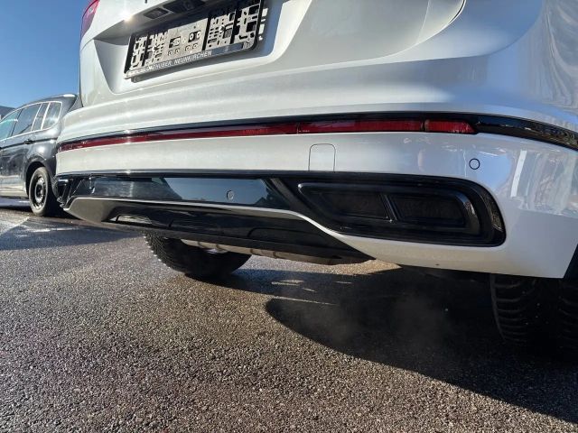 Volkswagen Tiguan 4Motion DSG R-Line