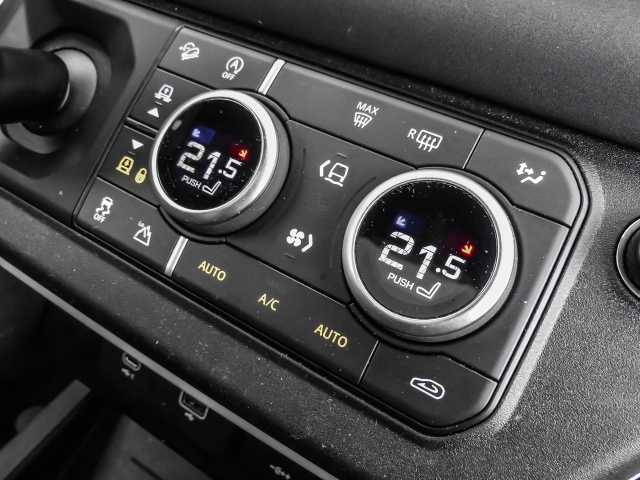 Land Rover Defender 110 Dynamic SE