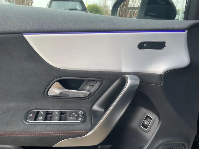 Mercedes-Benz A 200 AMG Line