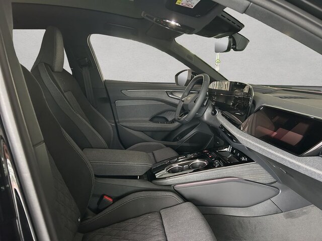 Audi A6 e-tron Quattro