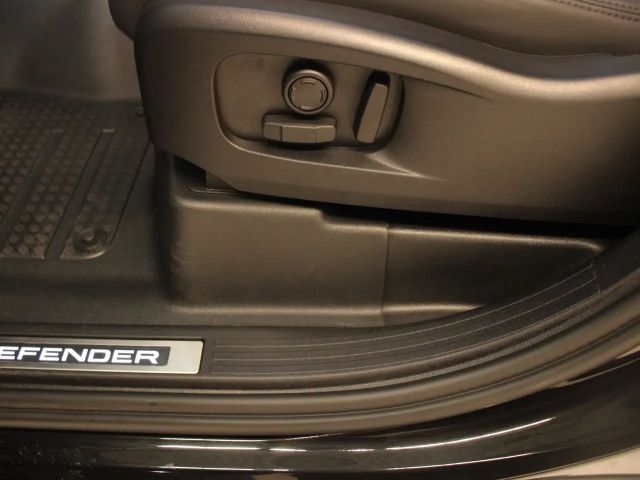 Land Rover Defender 110 D300 Dynamic SE