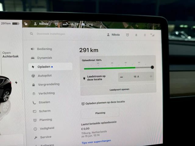 Tesla Model Y REAR WHEEL DRIVE - FULL BLACK - AUTOPILOT ACTIVE