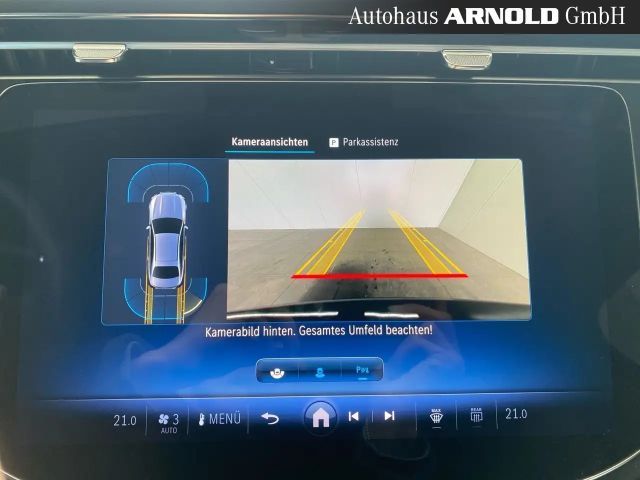 Mercedes-Benz E 200 AMG Line Sedan