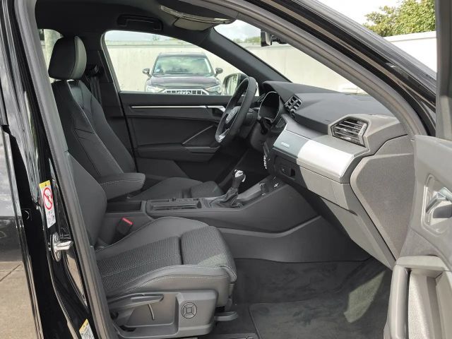 Audi Q3 35 TFSI S-Line S-Tronic