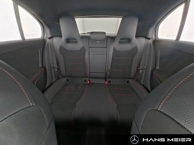 Mercedes-Benz A 200 A 200 d AMG Line