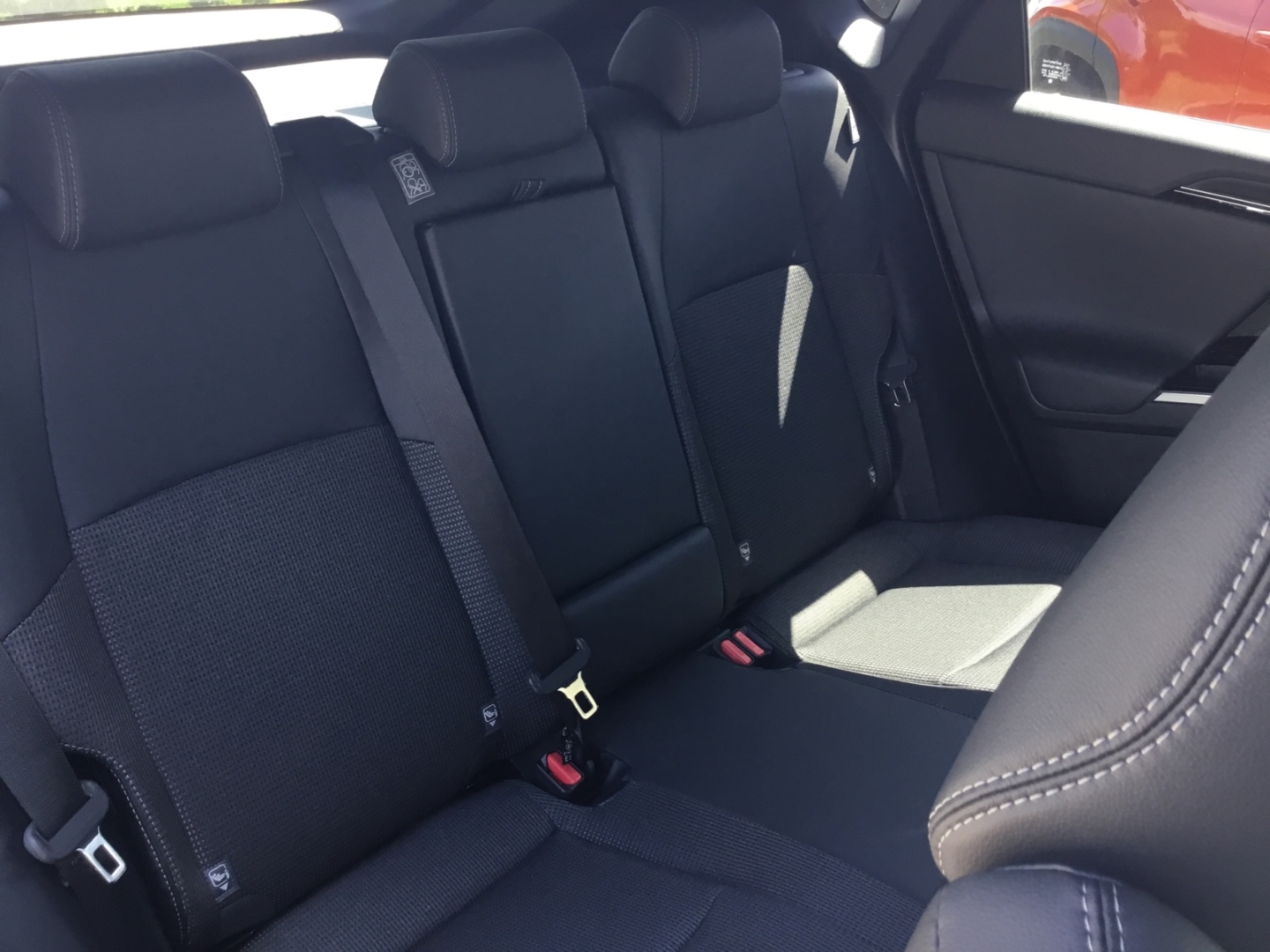 Toyota bZ4X 5-deurs Team D