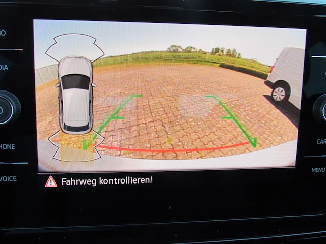 Volkswagen T-Roc T-Roc 1.5 R-Line RFK IQ Alu TWA SHZ AppC uvm.