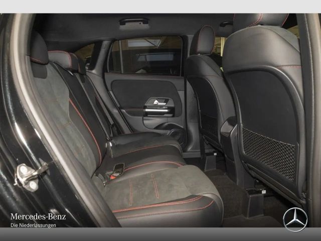 Mercedes-Benz GLA 200 4MATIC AMG Line