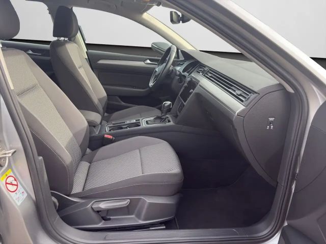 Volkswagen Passat 1.5 TSI DSG Variant