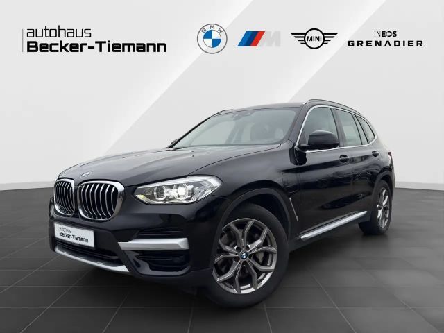 BMW X3 xDrive30e