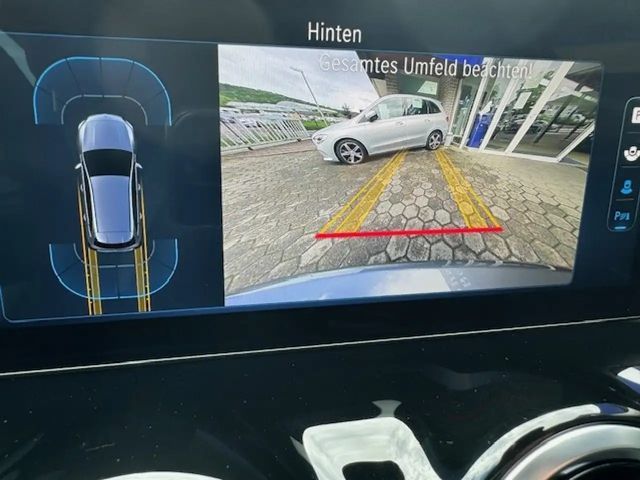 Mercedes-Benz B 180 Sedan