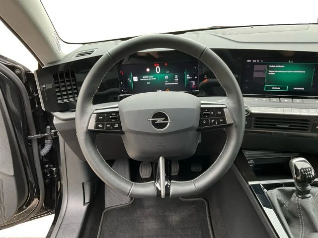 Opel Astra Enjoy Sports Tourer