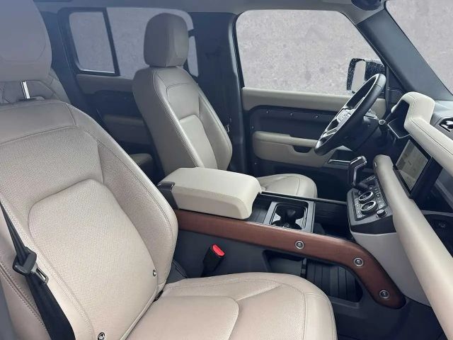 Land Rover Defender 110 AWD D200 SE