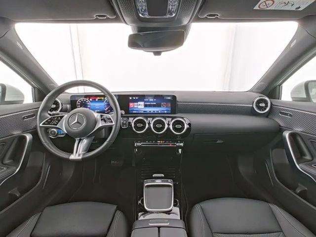 Mercedes-Benz A 180 , 7G-DCT, Progr. Advanced, Winter-Pak., Kamera,...