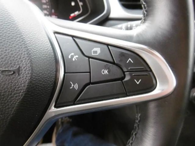 Renault Captur Intens TCe 140