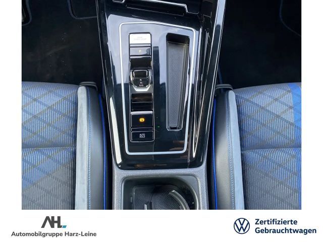 Volkswagen Golf 2.0 TSI 4Motion DSG Golf VIII