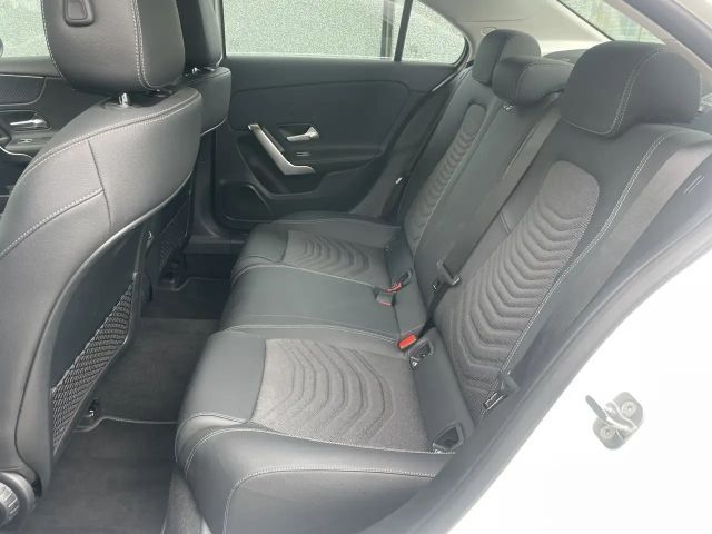 Mercedes-Benz A 180 Progressive