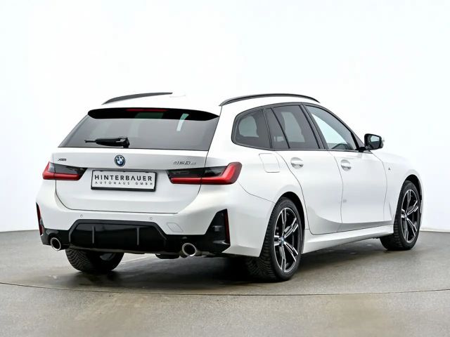 BMW 320 320e M-Sport xDrive