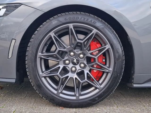 Ford Mustang Fastback GT 5.0 V8