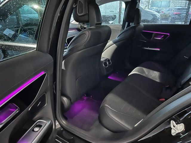 Mercedes-Benz C 200 AMG Line Sedan